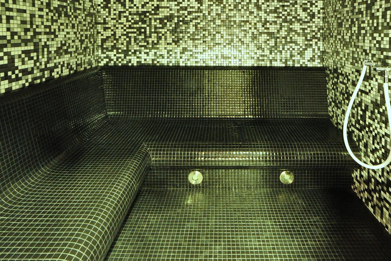 Hotel Veba Broumov Bagian luar foto