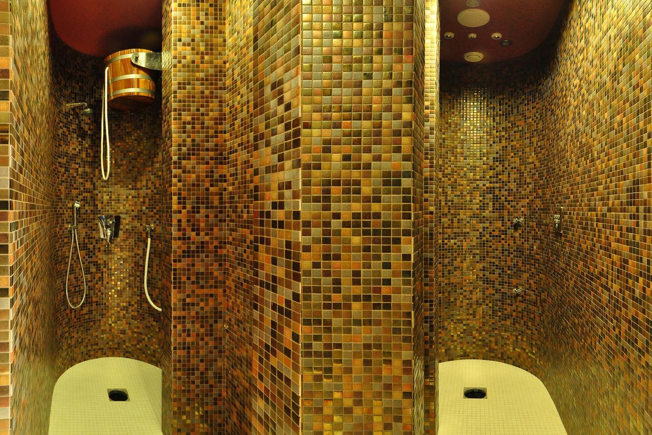 Hotel Veba Broumov Bagian luar foto